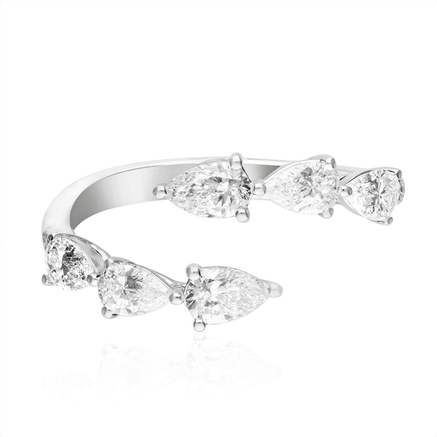 18 Karat White Gold Fashion Pear Diamond Ring