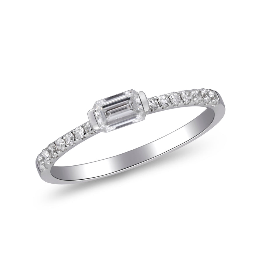 14 Karat White Gold Engagement ring in White Diamond